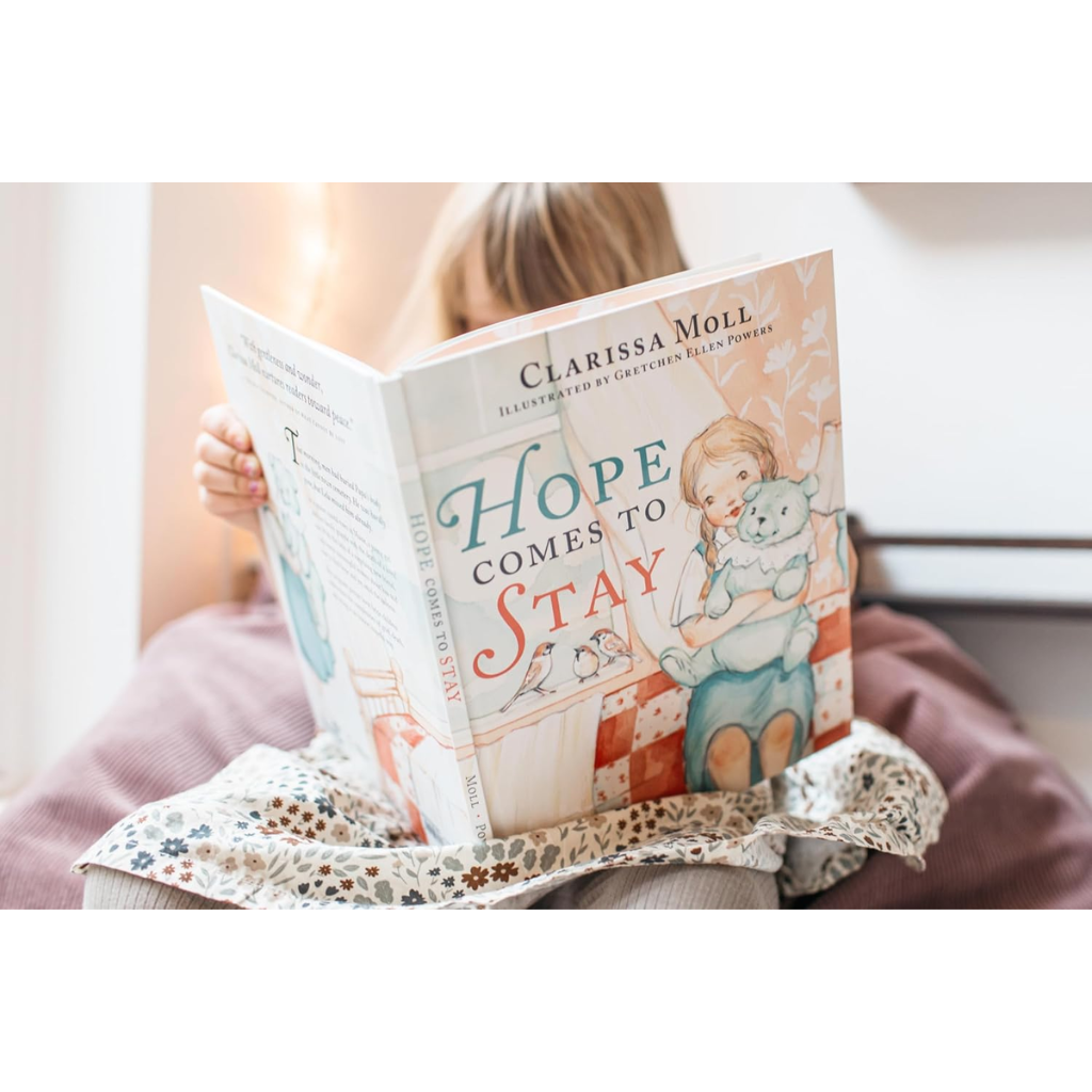 Hope Comes to Stay: A Gentle Story about Grief, Loss, and the Love that Lasts