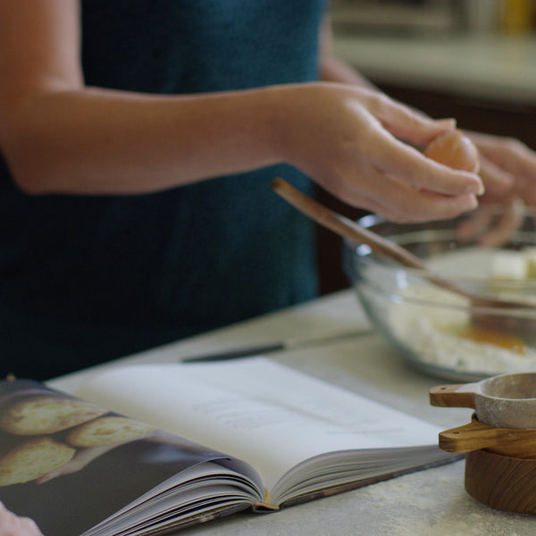 Bread of Life: Savoring the All-Satisfying Goodness of Jesus through the Art of Bread Making