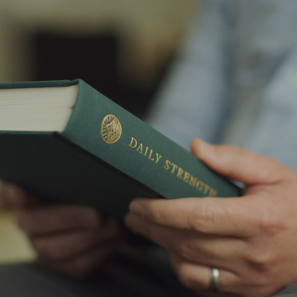 Daily Strength: A Devotional for Men